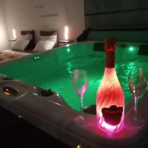  Appartement Nuit Romantique Avec Jacuzzi Privatif Proche Toulouse France